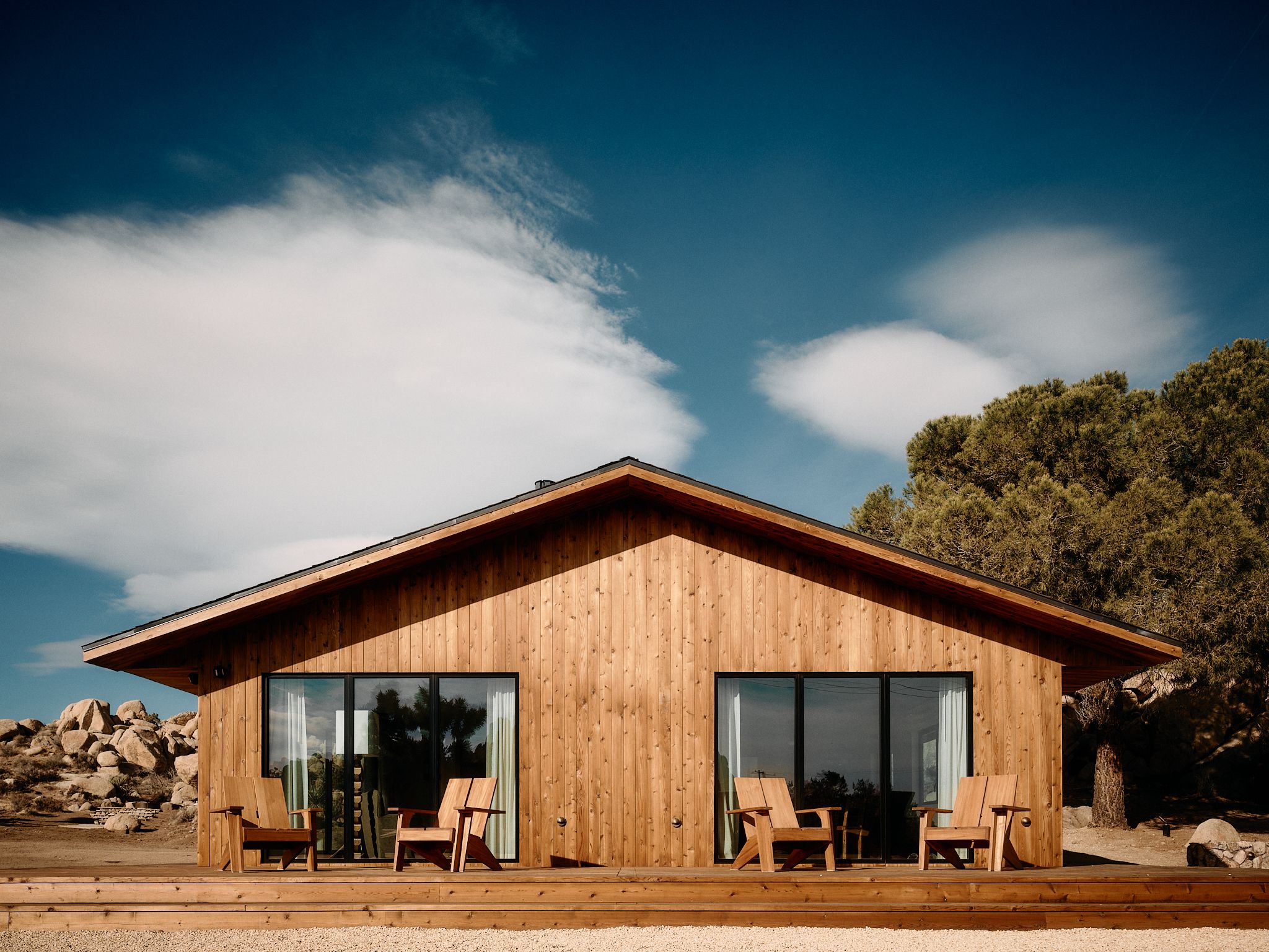 The cabin, oak and glass